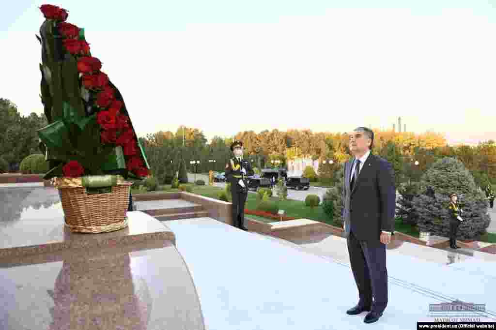 Uzbekistan. President of Turkmenistan Gurbanguly Berdimuhamedov arrived on an official visit to Tashkent on 4 October 2021.