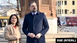 German Foreign Minister Annalena Baerbock (left) with her Bosnian counterpart, Elmedin Konakovic, in Sarajevo on March 5. 