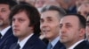 სახელმწიფო გადატრიალებასა და მკვლელობის მცდელობაზე ლაპარაკი ოპოზიციას ჩვეულებრივ წინასაარჩევნო პრაქტიკად მიაჩნია - „მსხვერპლის მანტიის“ მორგება გადამწყვეტია არჩევნების წინ.
