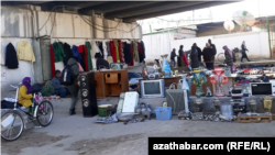 Illýustrasiýa suraty. Emeli bazar.