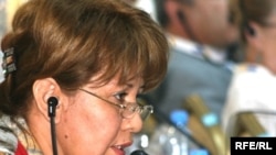 Участница конференции ОБСЕ утверждает, что пострадала от религиозных сект. Астана, 30 июня 2010 года.