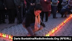 გოლოდომორის მსხვერლთა საპატივცემულო აქცია უკრაინის ქალაქ ჩერკასიში.
