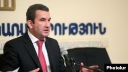 Տնտեսական մրցակցության պաշտպանության պետական հանձնաժողովի նախագահ Արտակ Շաբոյանը, արխիվ: