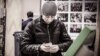 Көпчүлүк мигранттар акчаны тааныш аркылуу салып жиберишет. Мигрант, Москва. 