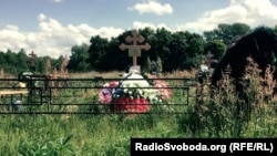 Орусия, Псков. Согушта өлгөндөрдүн бейити 