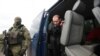 2017-жылдын сентябрь айында Донбасстагы туткундарды алмашуу жараяны.