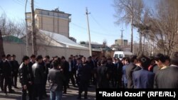 Тазоҳурот дар назди дафтари Иттиҳодияи Аврупо