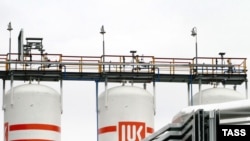 A unit at the Lukoil-Volgogradneftepererabotka oil refinery, in Russia's Volgograd region (file photo)