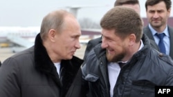 Russian President Vladimir Putin (left) and Chechen leader Ramzan Kadyrov