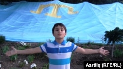 2013 елда узган Кырымтатар әләме көнендә