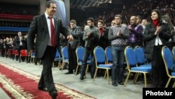 Гагик Царукян на съезде ППА, Ереван, 17 марта 2012 г.