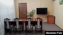 Кімната для проведення телеконференцій в Качанівській колонії, Харків, 7 серпня 2012 року