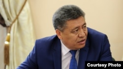 Эмил Алымкулов.