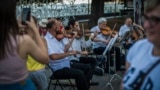 Уличные артисты в Крыму, архив
