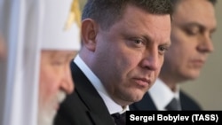Зліва направо: патріарх Московський Кирило, ватажок угруповання «ДНР» Олександр Захарченко та ватажок угруповання «ЛНР» Леонід Пасічник. Москва. 25 грудня 2017 року