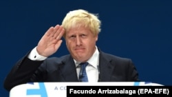 Подавший в отставку министр иностранных дел Великобритании Борис Джонсон.