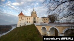 Стары замак у Горадні пасьля частковай рэстаўрацыі.