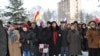 Самым вопиющим примером этого сомнительного таланта последнего времени автор называет отмену итогов выборов в Южной Осетии и последовавшие за этим события, закончившиеся госпитализацией Аллы Джиоевой