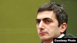 Էռնեստ Վարդանյան