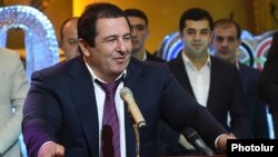Գագիկ Ծառուկյան, արխիվ