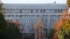 Билікке сенбеген депутат дүниесін әйеліне жаздырады